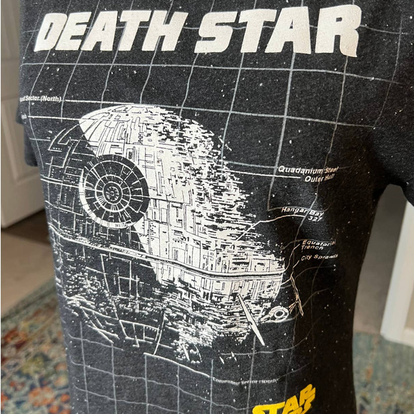 Star Wars Death Star Short Sleeve T-shirt Size Small - Picture 2 of 4